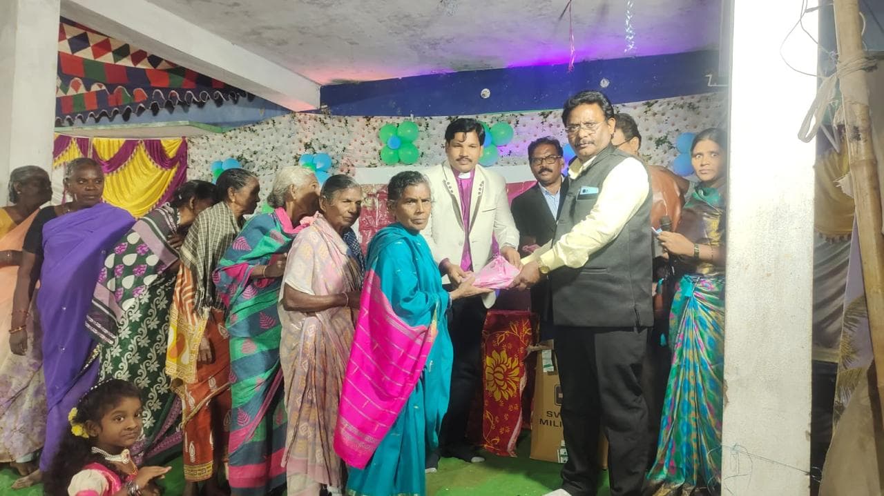 Sewing machine workshop for community empowerment